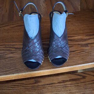 Michael kors brown sandals 6.5